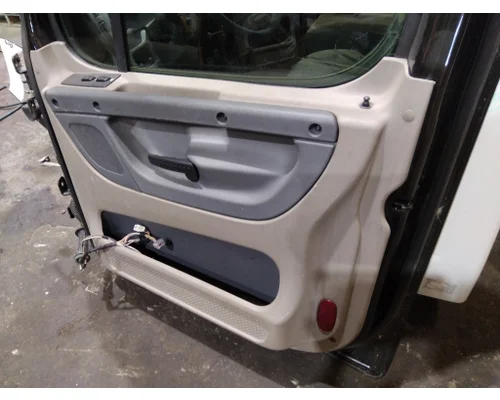 FREIGHTLINER CASCADIA 125 DOOR ASSEMBLY, FRONT