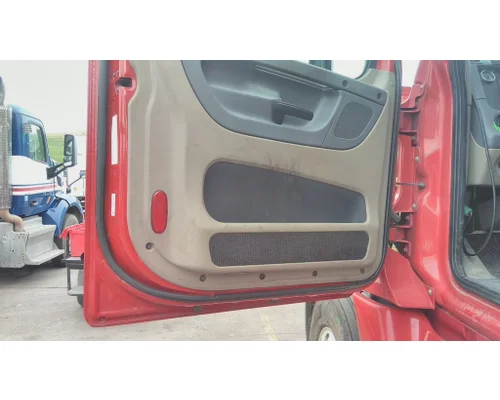 FREIGHTLINER CASCADIA 125 DOOR ASSEMBLY, FRONT