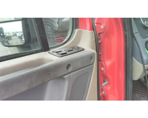 FREIGHTLINER CASCADIA 125 DOOR ASSEMBLY, FRONT