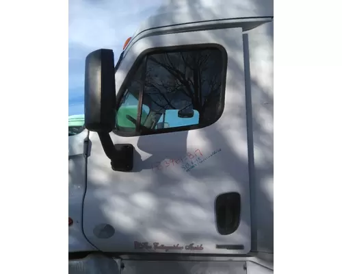 FREIGHTLINER CASCADIA 125 DOOR ASSEMBLY, FRONT