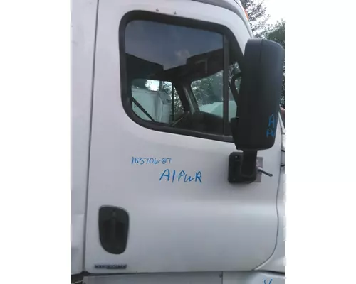 FREIGHTLINER CASCADIA 125 DOOR ASSEMBLY, FRONT