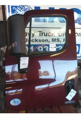 FREIGHTLINER CASCADIA 125 DOOR ASSEMBLY, FRONT