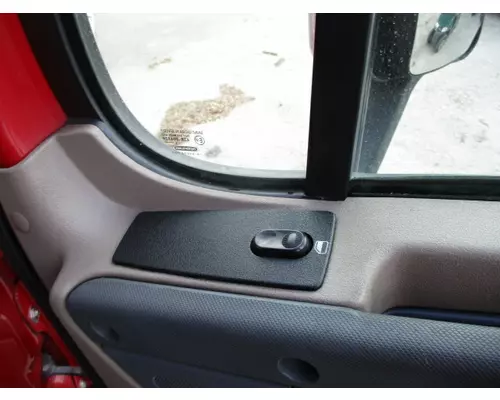 FREIGHTLINER CASCADIA 125 DOOR ELECTRICAL SWITCH