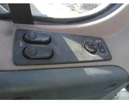 FREIGHTLINER CASCADIA 125 DOOR ELECTRICAL SWITCH