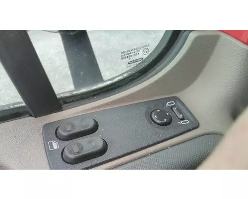 FREIGHTLINER CASCADIA 125 DOOR ELECTRICAL SWITCH