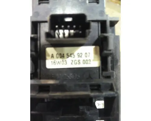 FREIGHTLINER CASCADIA 125 DOOR ELECTRICAL SWITCH