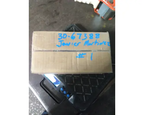 FREIGHTLINER CASCADIA 125 DOOR ELECTRICAL SWITCH