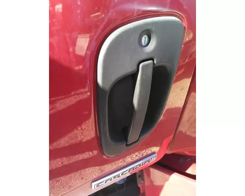 FREIGHTLINER CASCADIA 125 DOOR HANDLE