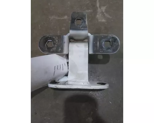 FREIGHTLINER CASCADIA 125 DOOR HINGE