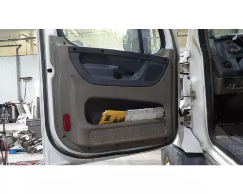 FREIGHTLINER CASCADIA 125 DOOR INTERIOR PANEL