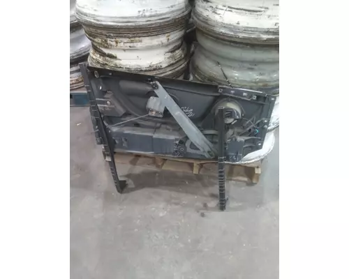 FREIGHTLINER CASCADIA 125 DOOR WINDOW REGULATOR