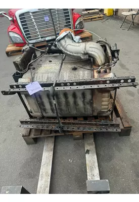 FREIGHTLINER CASCADIA 125 DPF (Diesel Particulate Filter)