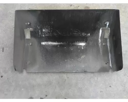 FREIGHTLINER CASCADIA 125 DPF COVER