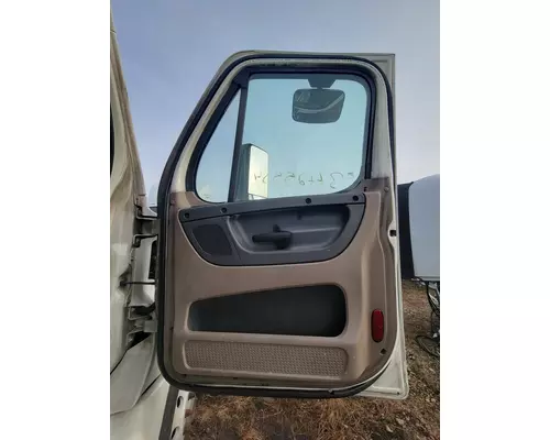 FREIGHTLINER CASCADIA 125 Door Assembly, Front