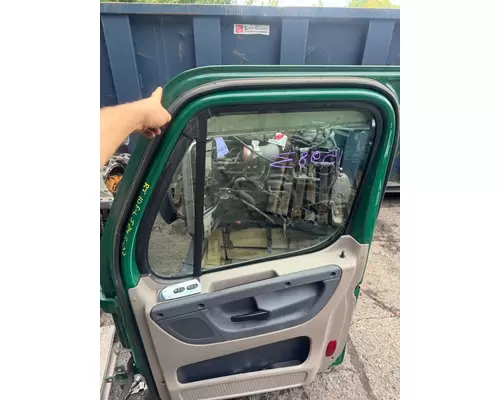 FREIGHTLINER CASCADIA 125 Door Assembly, Front