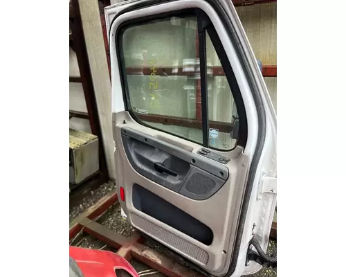 FREIGHTLINER CASCADIA 125 Door Assembly, Front