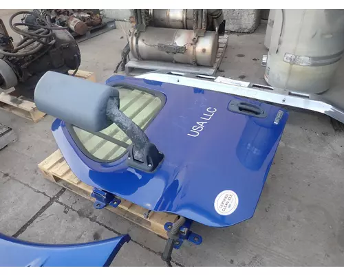 FREIGHTLINER CASCADIA 125 Door Assembly, Front