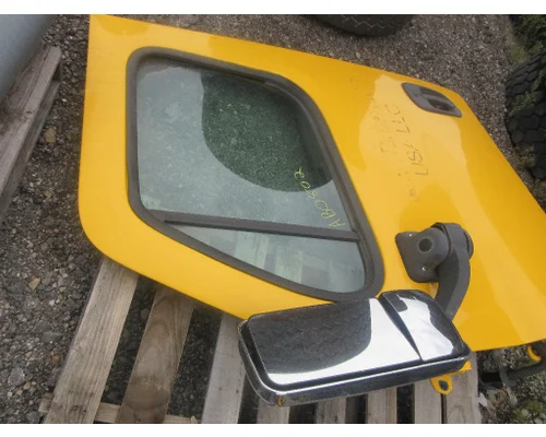 FREIGHTLINER CASCADIA 125 Door Assembly, Front