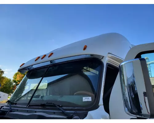 FREIGHTLINER CASCADIA 125 EXTERIOR SUN VISOR