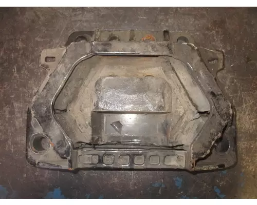 FREIGHTLINER CASCADIA 125 Engine Mounts