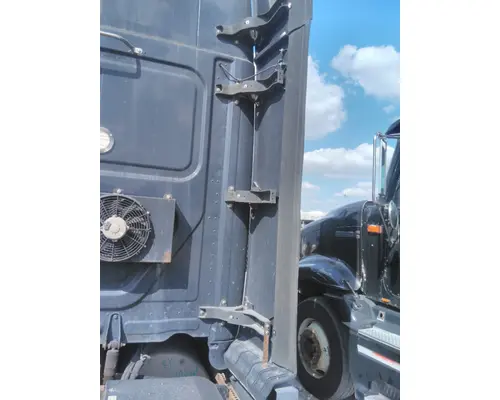 FREIGHTLINER CASCADIA 125 FAIRING, SLEEPER