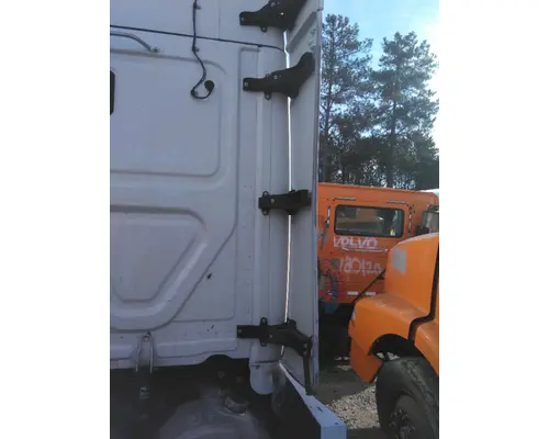 FREIGHTLINER CASCADIA 125 FAIRING, SLEEPER