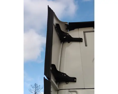 FREIGHTLINER CASCADIA 125 FAIRING, SLEEPER