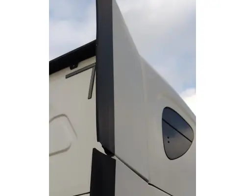FREIGHTLINER CASCADIA 125 FAIRING, SLEEPER