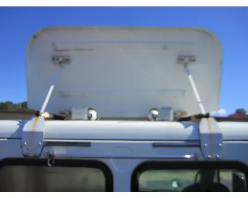 FREIGHTLINER CASCADIA 125 FAIRING, WIND DEFLECTOR ROOF