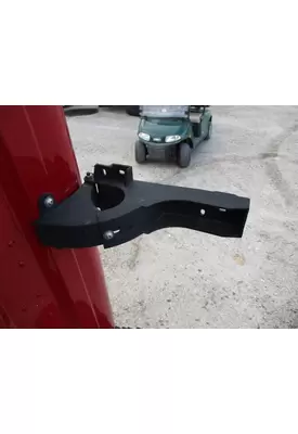 FREIGHTLINER CASCADIA 125 FAIRING BRACKET/MOUNT