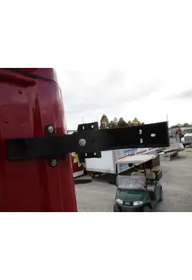 FREIGHTLINER CASCADIA 125 FAIRING BRACKET/MOUNT