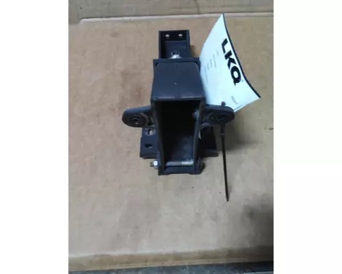 FREIGHTLINER CASCADIA 125 FAIRING BRACKETMOUNT