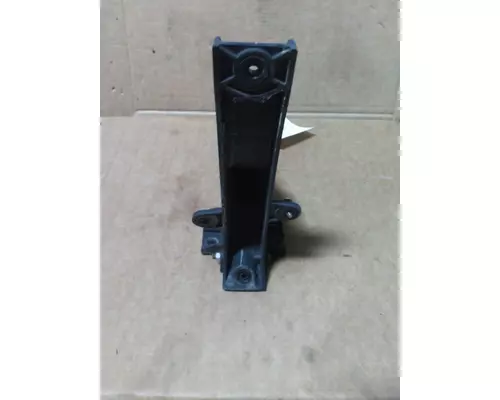 FREIGHTLINER CASCADIA 125 FAIRING BRACKETMOUNT