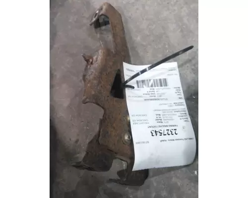 FREIGHTLINER CASCADIA 125 FAIRING BRACKETMOUNT