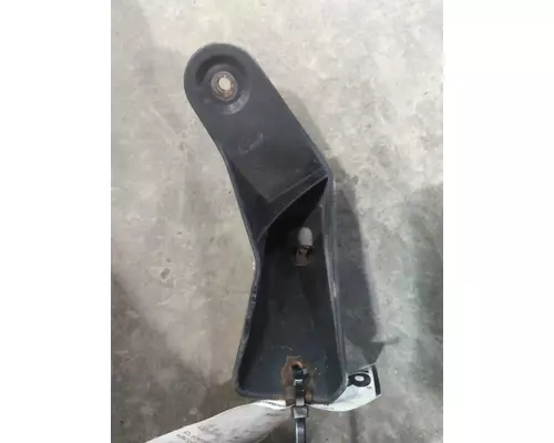 FREIGHTLINER CASCADIA 125 FAIRING BRACKETMOUNT