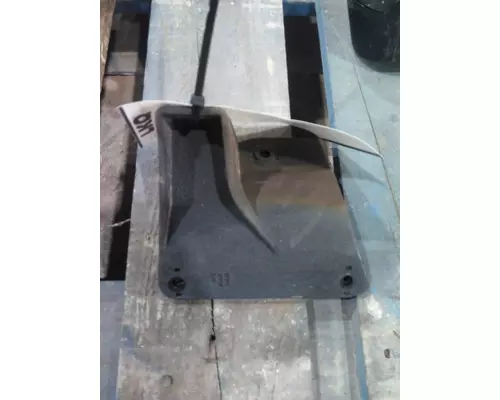 FREIGHTLINER CASCADIA 125 FAIRING BRACKETMOUNT