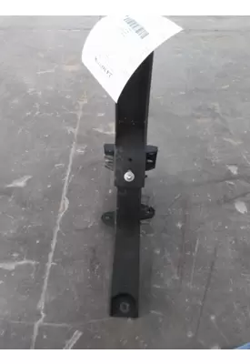 FREIGHTLINER CASCADIA 125 FAIRING BRACKET/MOUNT