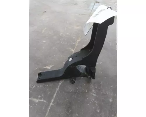FREIGHTLINER CASCADIA 125 FAIRING BRACKETMOUNT