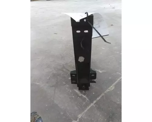 FREIGHTLINER CASCADIA 125 FAIRING BRACKETMOUNT