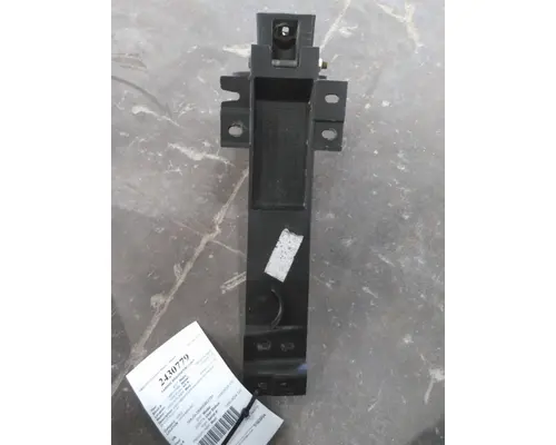 FREIGHTLINER CASCADIA 125 FAIRING BRACKETMOUNT