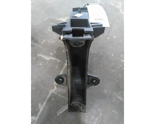FREIGHTLINER CASCADIA 125 FAIRING BRACKETMOUNT
