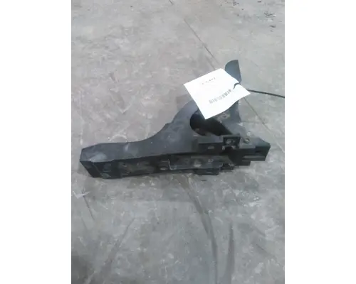 FREIGHTLINER CASCADIA 125 FAIRING BRACKETMOUNT