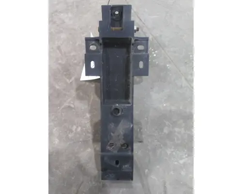 FREIGHTLINER CASCADIA 125 FAIRING BRACKETMOUNT