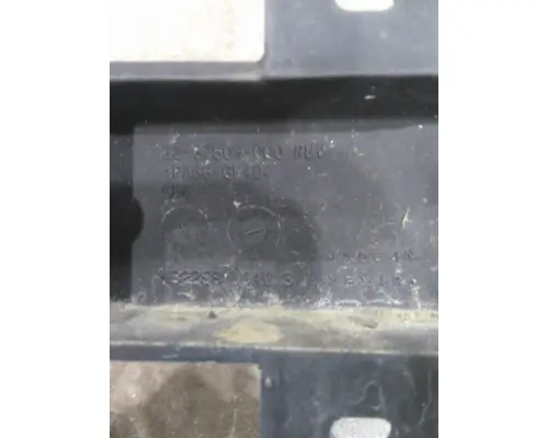 FREIGHTLINER CASCADIA 125 FAIRING BRACKETMOUNT