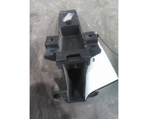 FREIGHTLINER CASCADIA 125 FAIRING BRACKETMOUNT