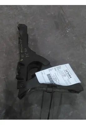 FREIGHTLINER CASCADIA 125 FAIRING BRACKET/MOUNT