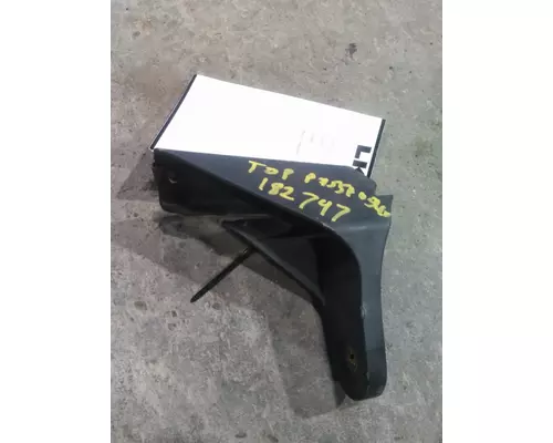 FREIGHTLINER CASCADIA 125 FAIRING BRACKETMOUNT