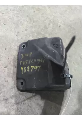 FREIGHTLINER CASCADIA 125 FAIRING BRACKET/MOUNT