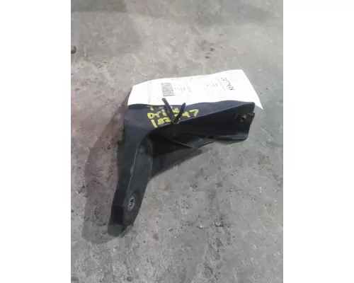 FREIGHTLINER CASCADIA 125 FAIRING BRACKETMOUNT