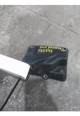 FREIGHTLINER CASCADIA 125 FAIRING BRACKET/MOUNT